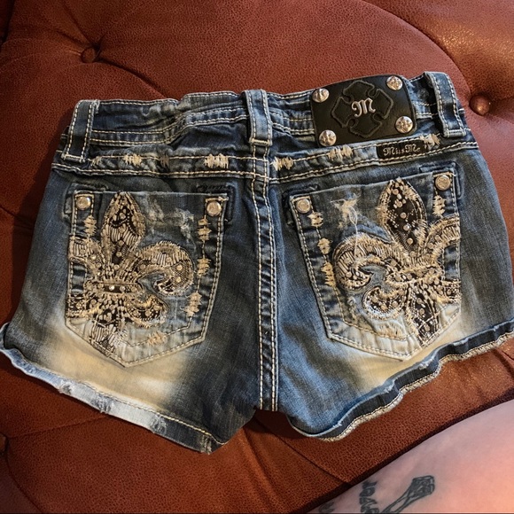 Miss Me Shorts - Picture 2 of 2